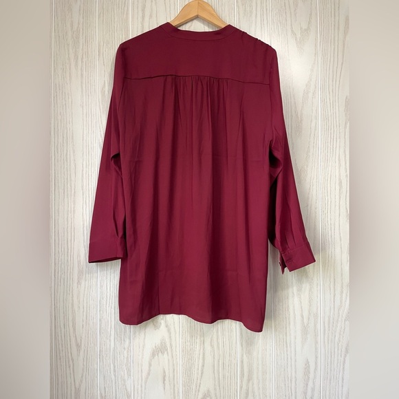 Chicos Maroon Satin Tunic Size 3 NWT - Picture 6 of 6